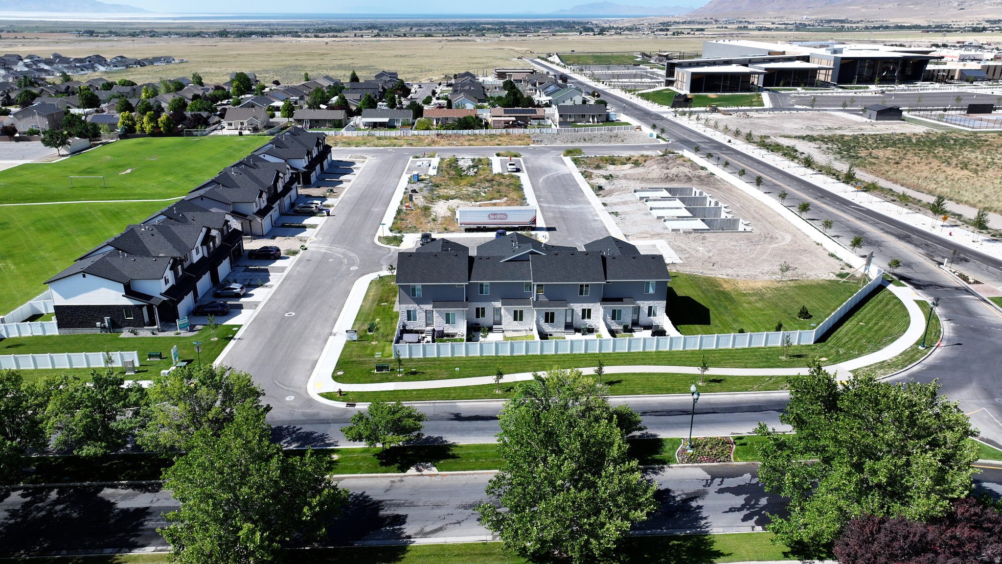 THE VILLAS AT SUNSET ESTATES - Residential