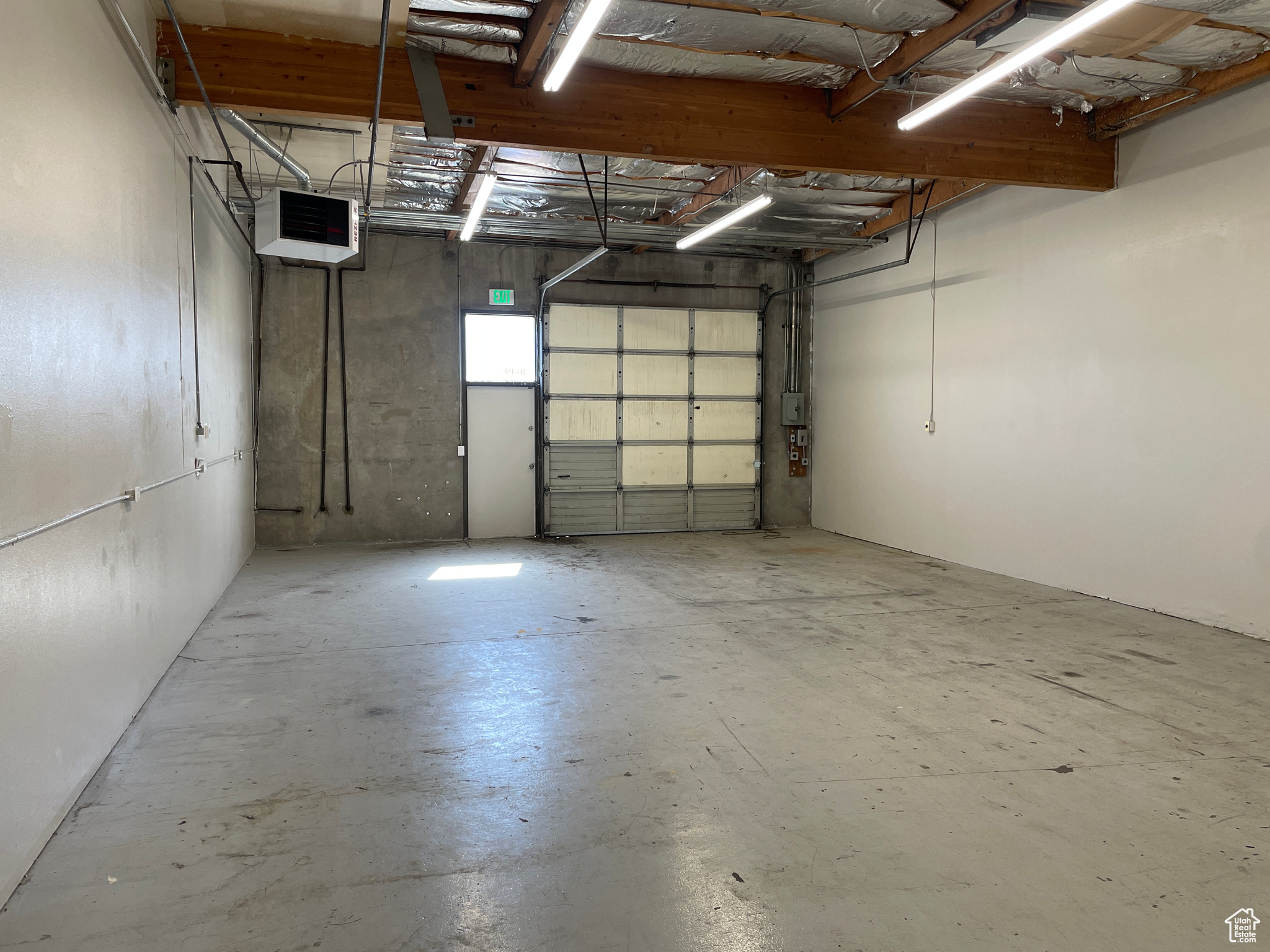 REDW - Commercial Lease