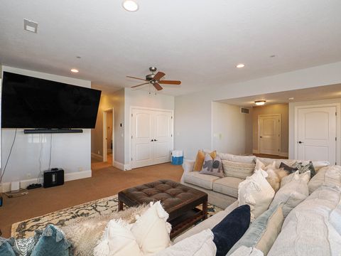 Tiny photo for 515 E TANGLEWOOD LOOP S, North Salt Lake, UT 84054 (MLS # 2143341)