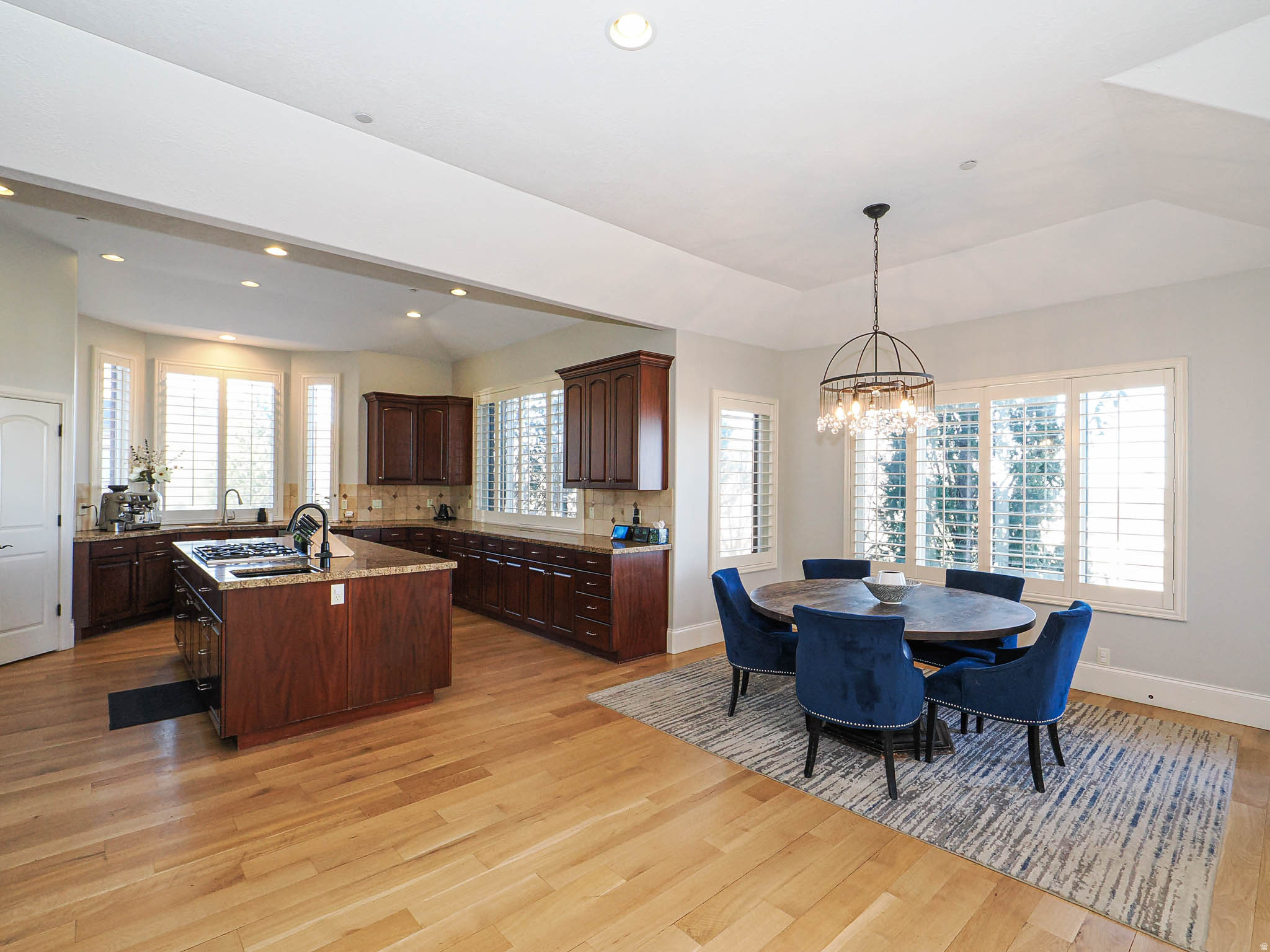 EAGLEWOOD COVE SUB - Residential