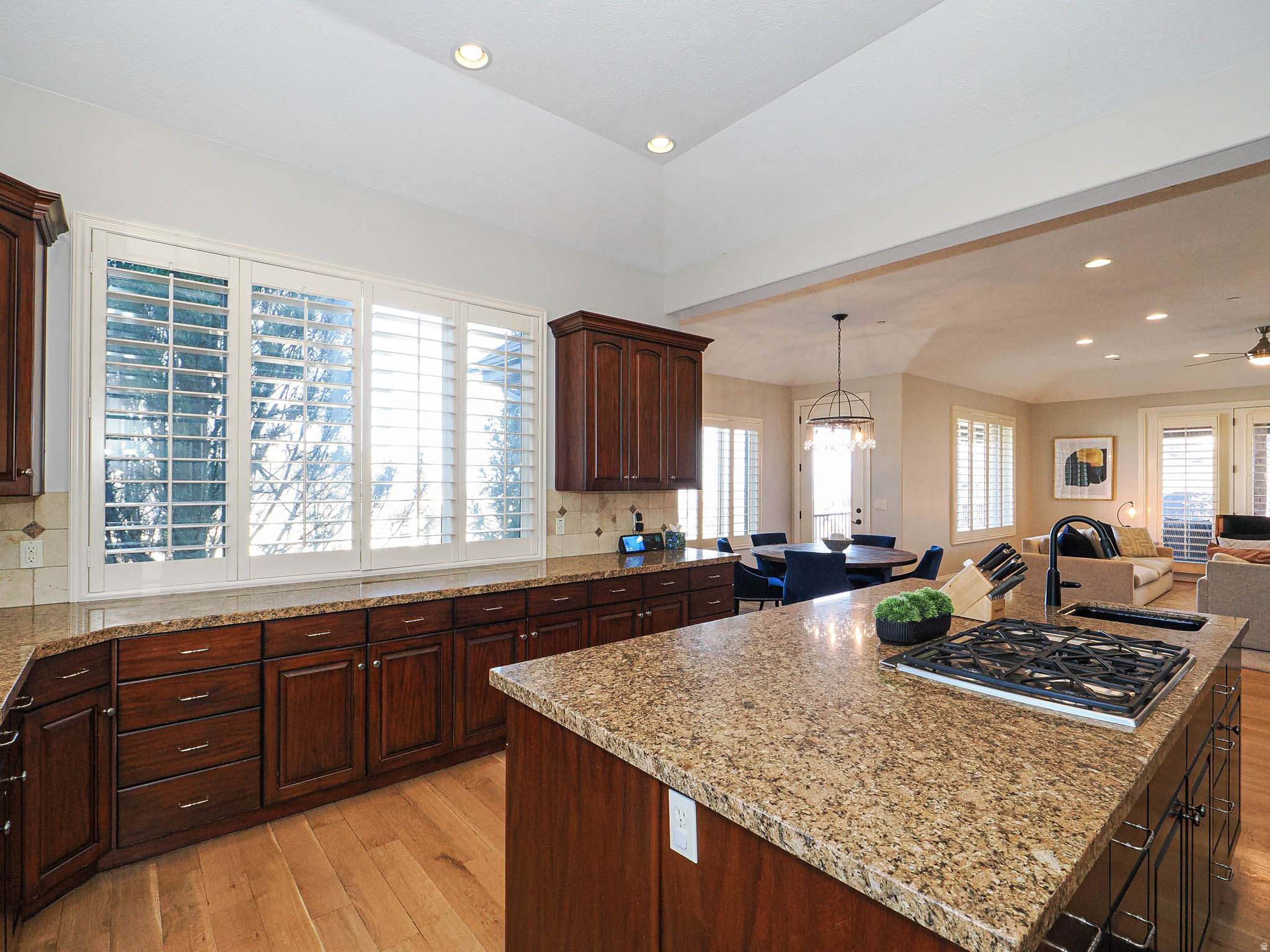 EAGLEWOOD COVE SUB - Residential