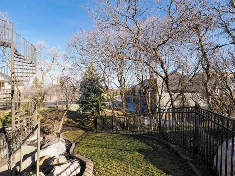 Tiny photo for 515 E TANGLEWOOD LOOP S, North Salt Lake, UT 84054 (MLS # 2143341)