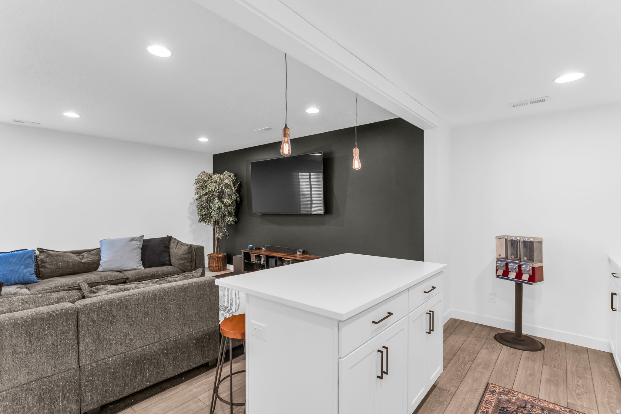 HYDE POINT - Residential