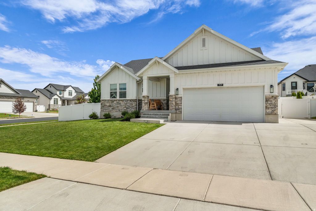Photo of 7039 W MONSEN WAY, West Jordan, UT 84081 (MLS # 2161561)