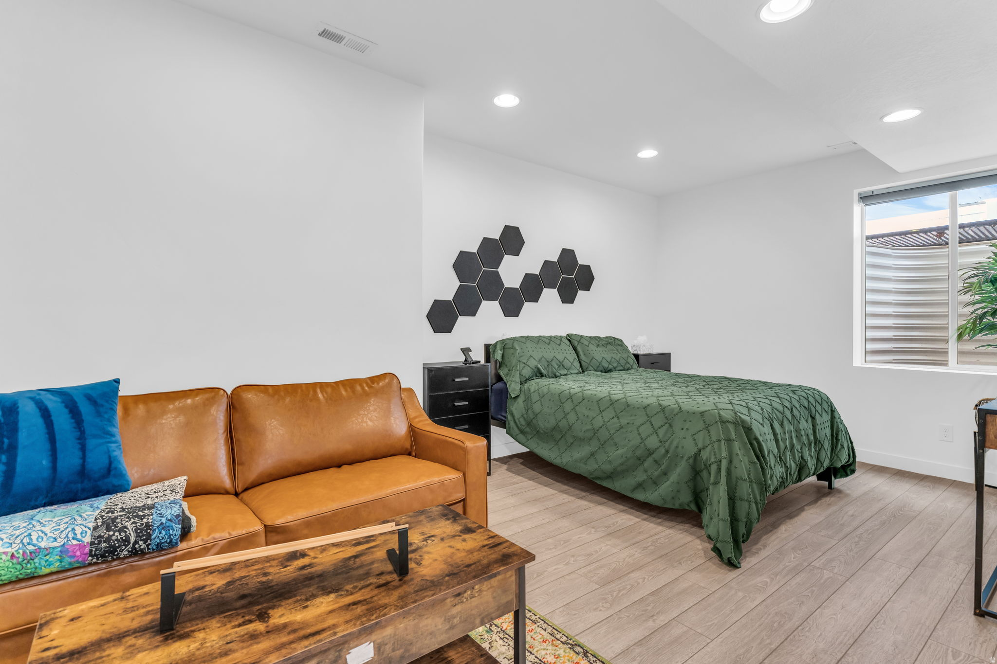 HYDE POINT - Residential