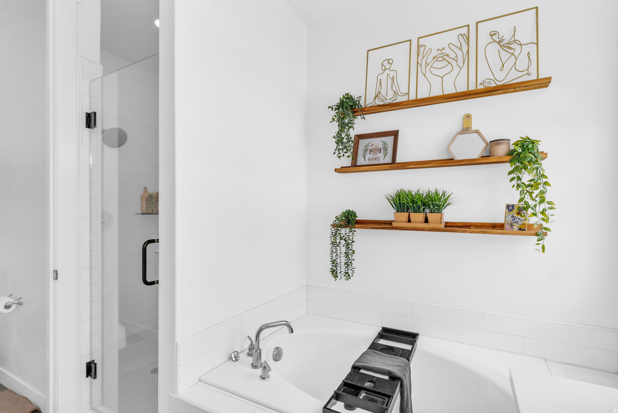 HYDE POINT - Residential