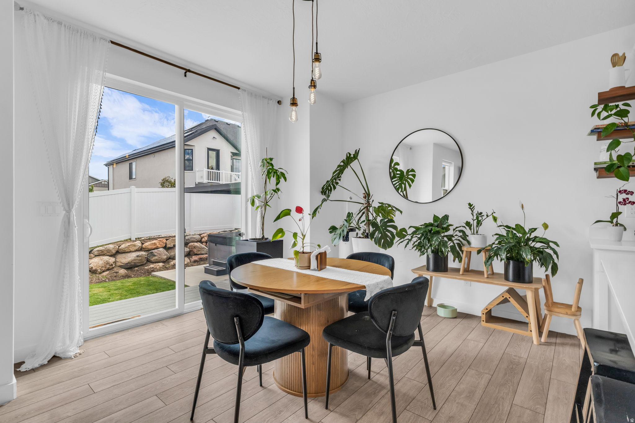 HYDE POINT - Residential