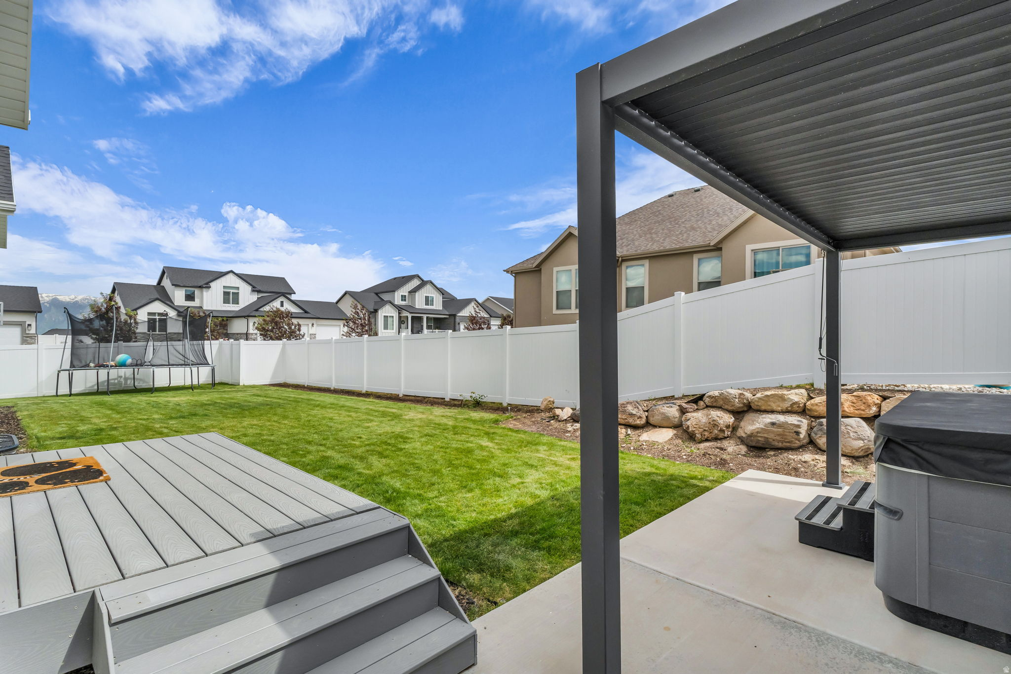HYDE POINT - Residential