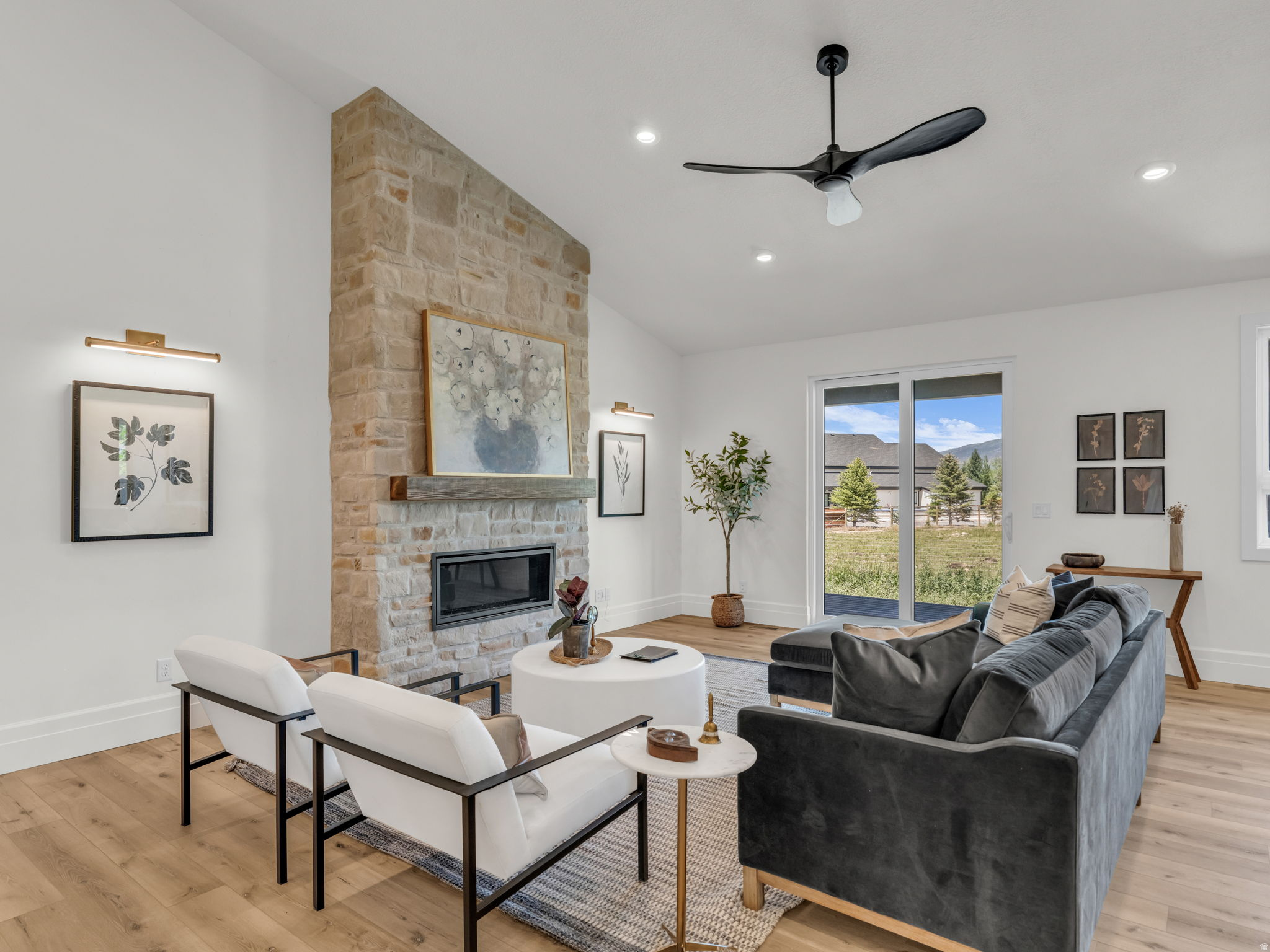 HART CROSSING - Residential