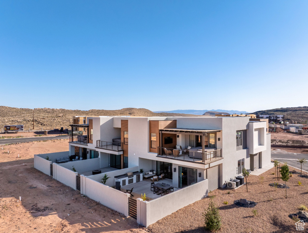 THE ISLAND AT CORAL CANYON - Residential
