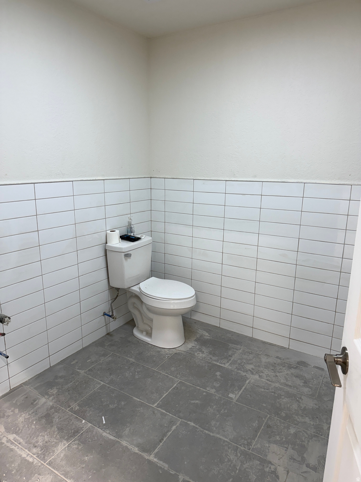 TEN AC PLAT A - Commercial Lease