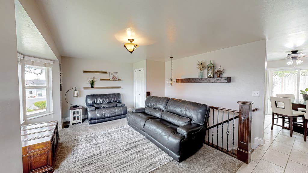 Photo of 1615 S 350 E, Springville, UT 84663 (MLS # 2164254)