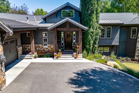 Photo of 611 DUTCH COUNTRY CT, Midway, UT 84049 (MLS # 2158635)