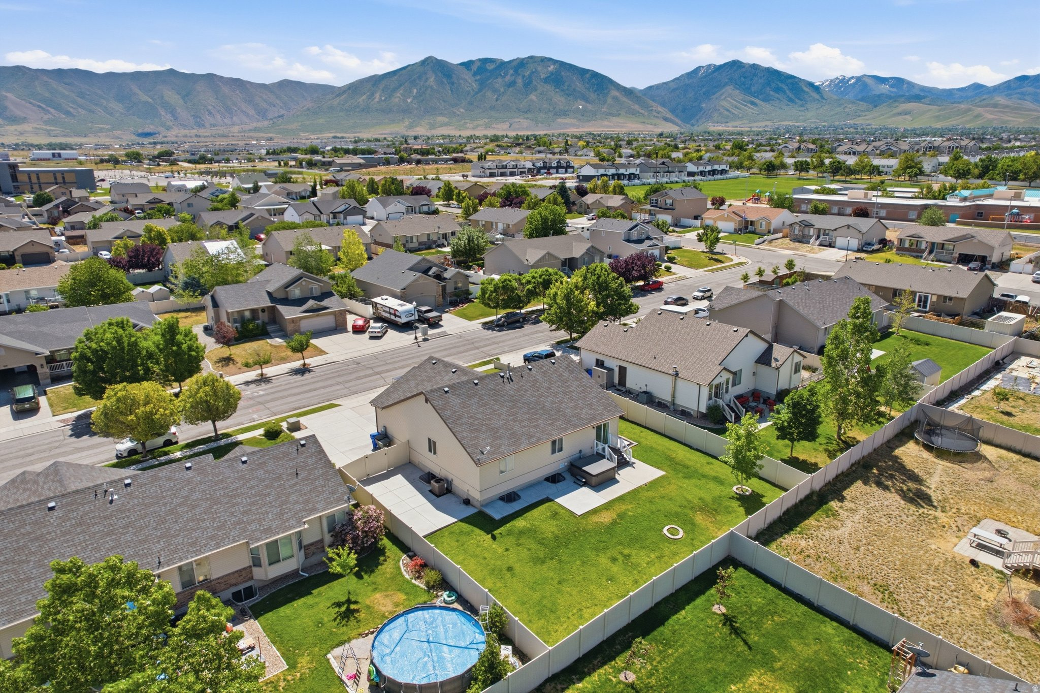 SUNSET ESTATES - Residential