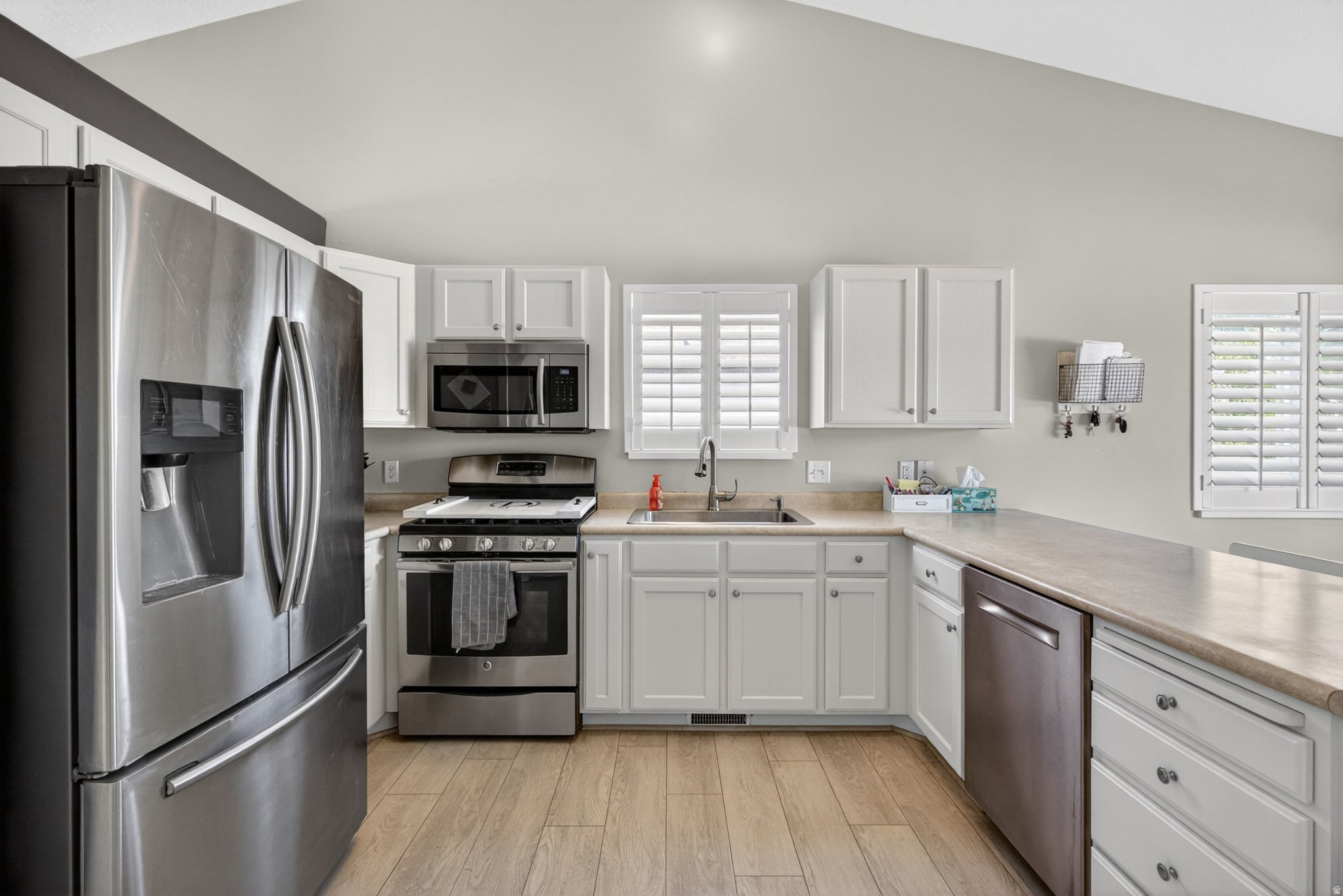 SUNSET ESTATES - Residential
