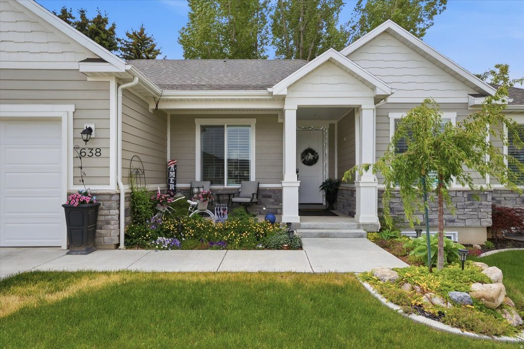 Photo of 638 E 2000 N, North Logan, UT 84341 (MLS # 2159991)