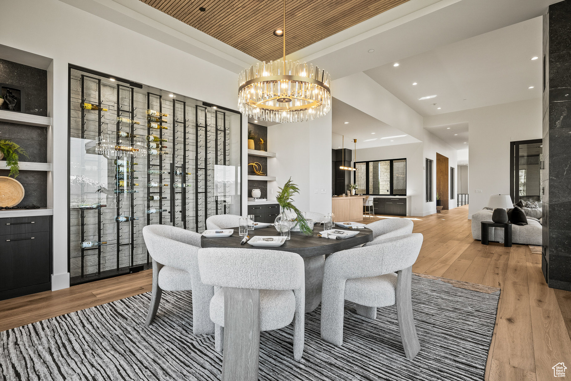 RED LEDGES - Residential