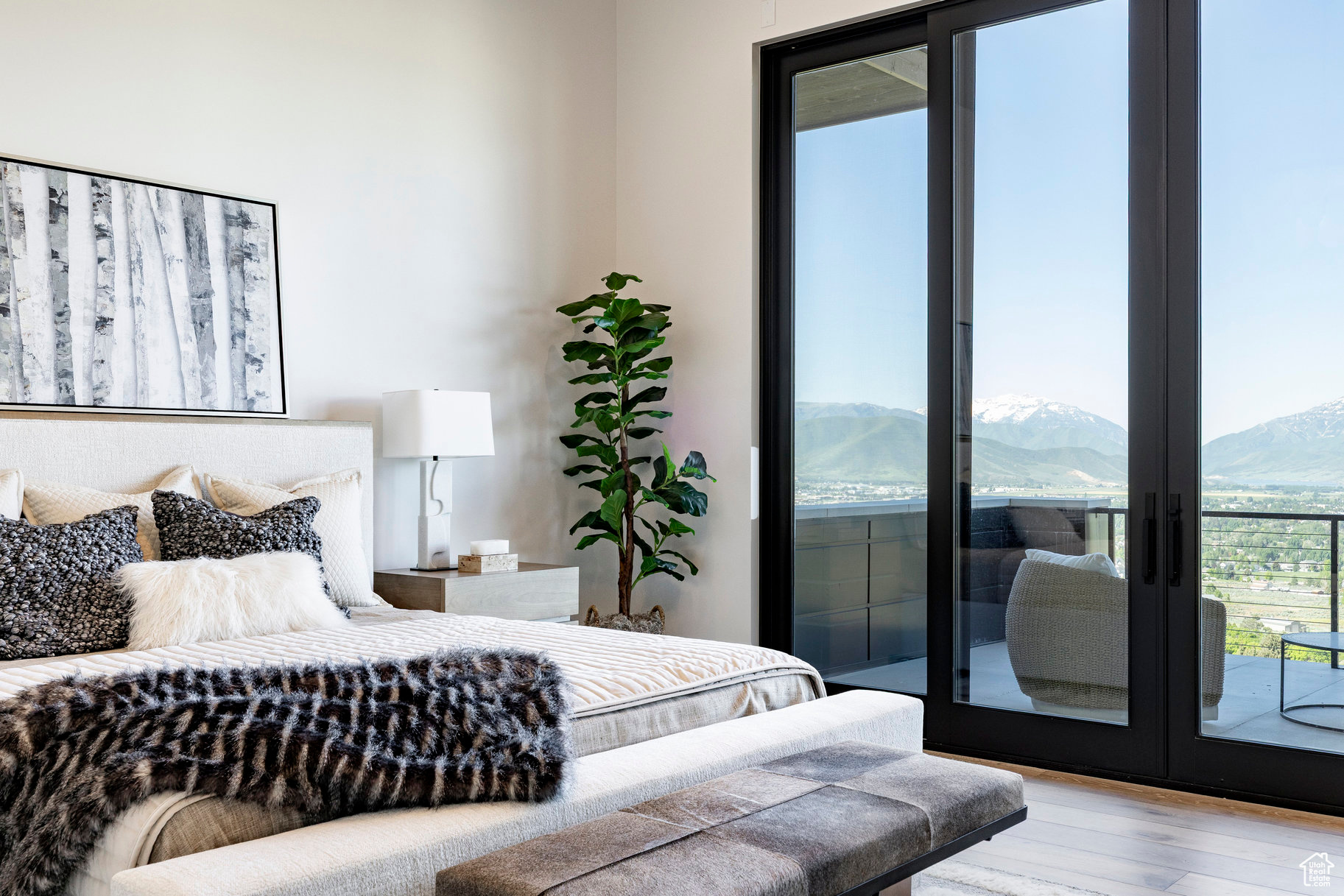 RED LEDGES - Residential