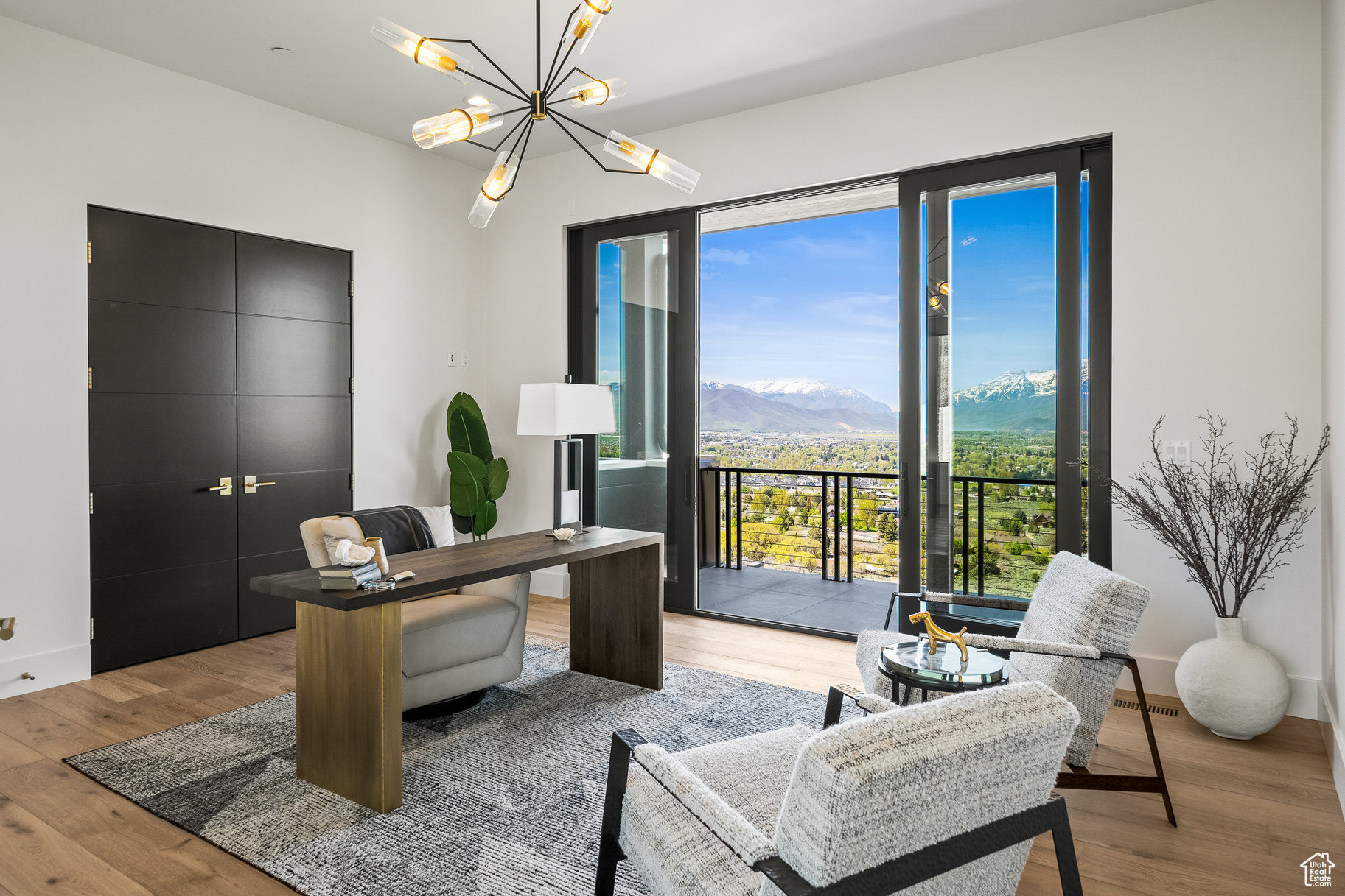 RED LEDGES - Residential