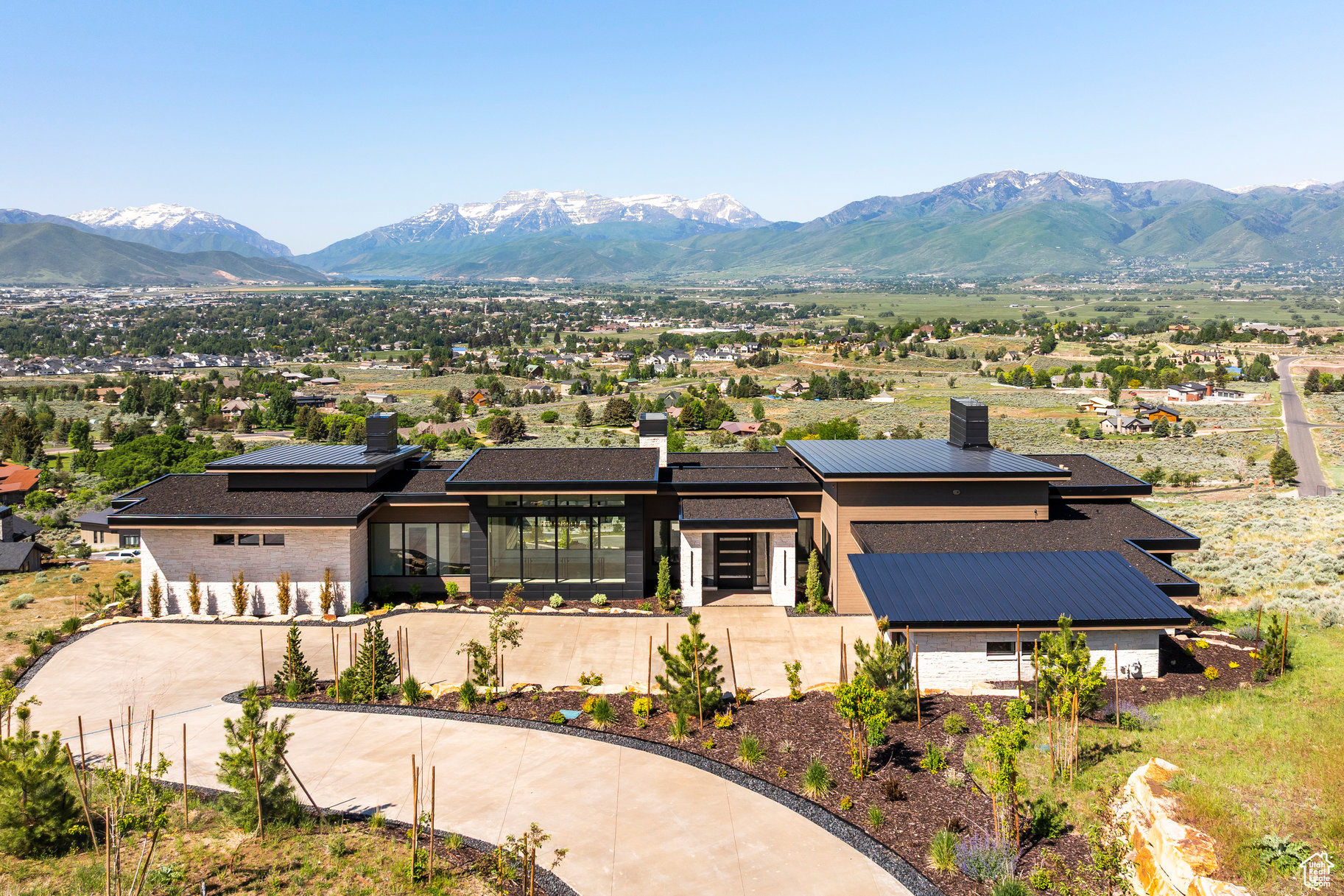 RED LEDGES - Residential
