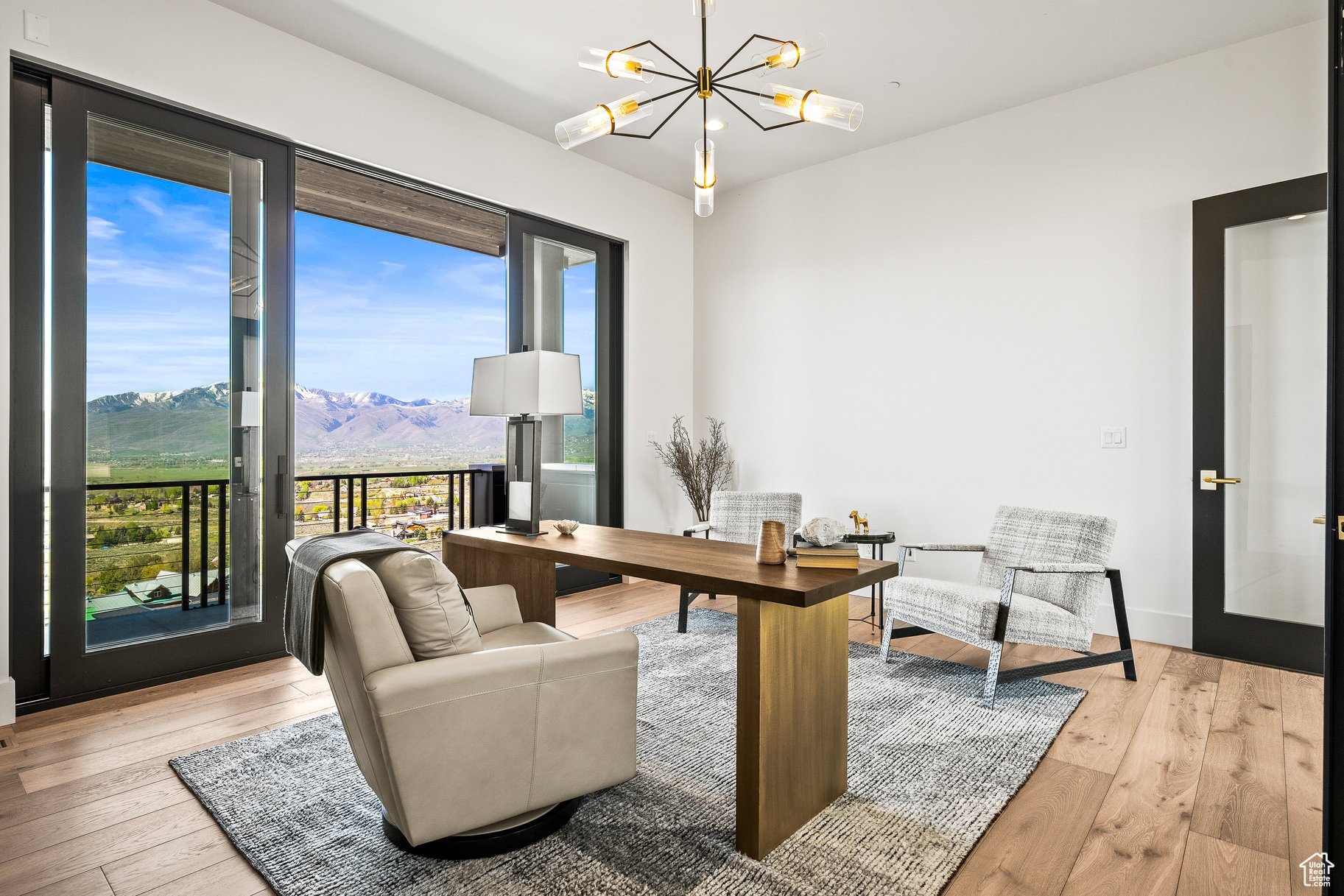 RED LEDGES - Residential