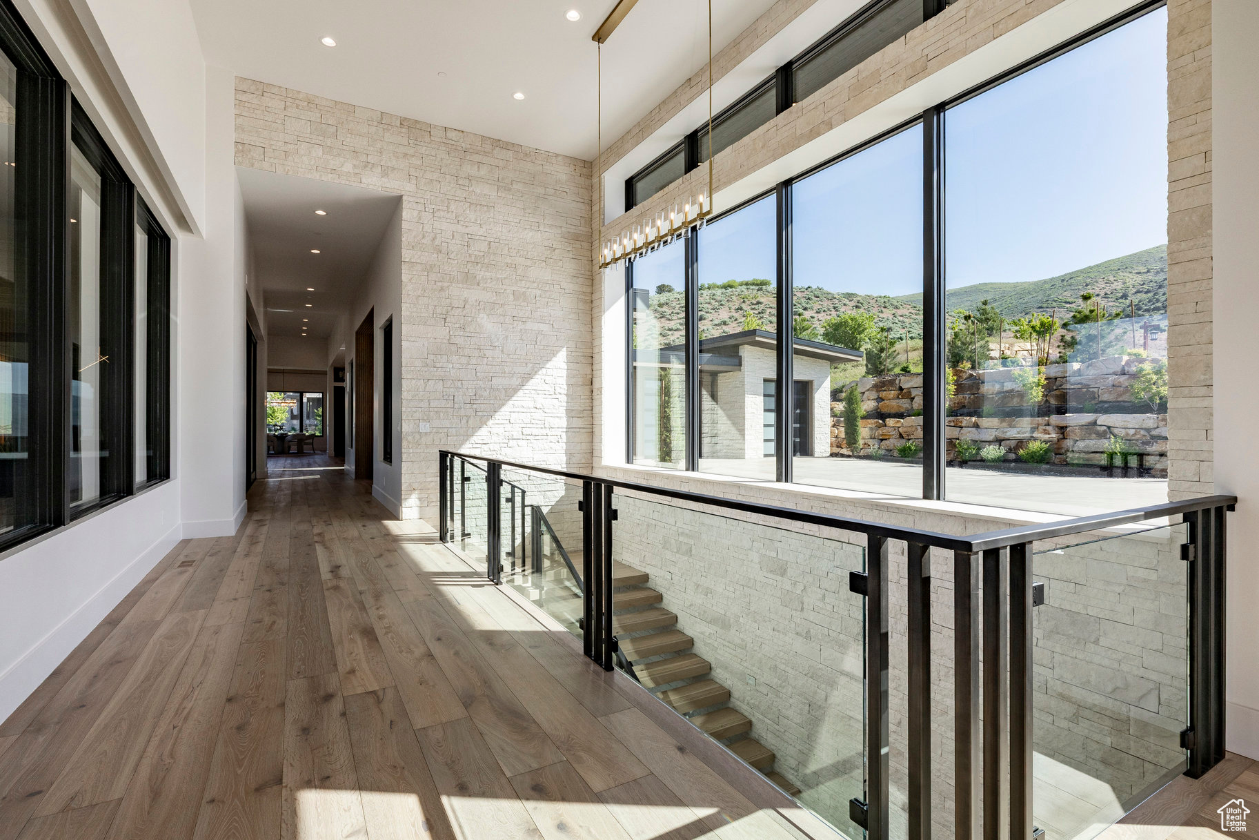 RED LEDGES - Residential