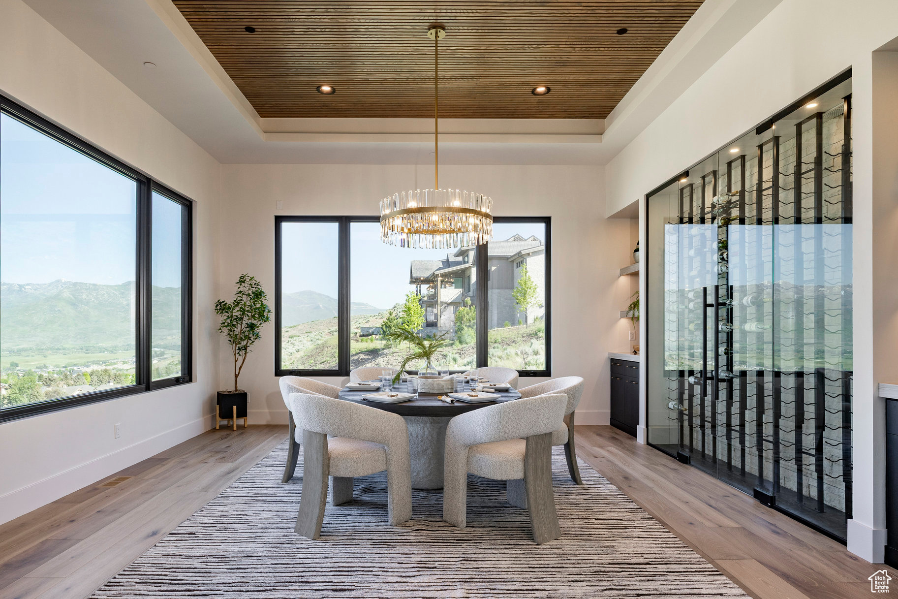RED LEDGES - Residential