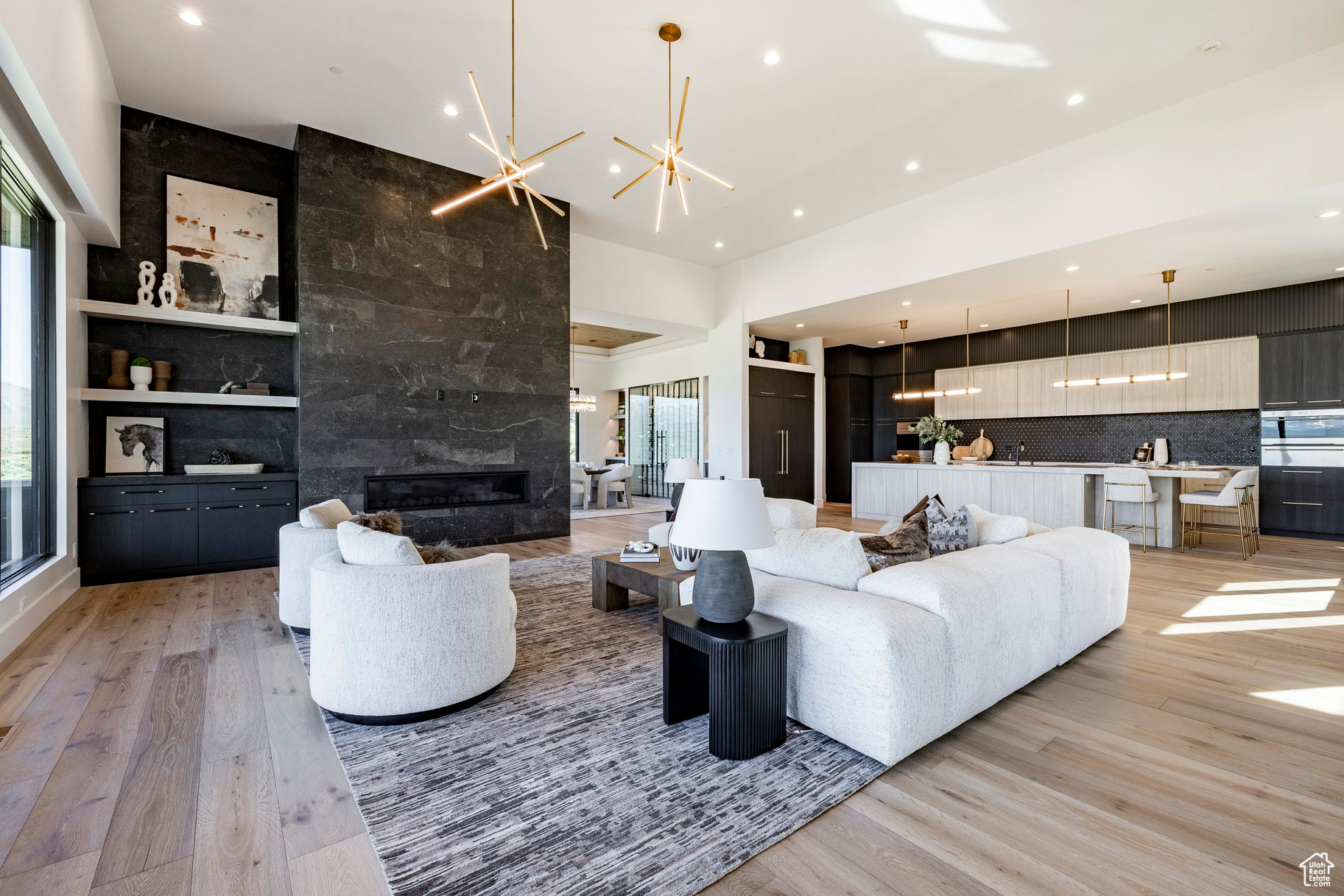 RED LEDGES - Residential