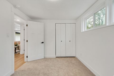 Tiny photo for 337 W 2900 S, Bountiful, UT 84010 (MLS # 2136354)