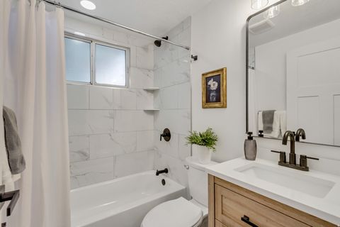 Tiny photo for 337 W 2900 S, Bountiful, UT 84010 (MLS # 2136354)