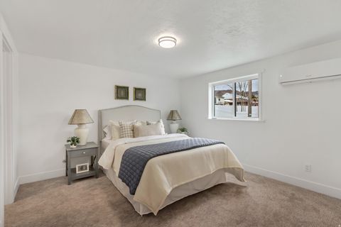 Tiny photo for 337 W 2900 S, Bountiful, UT 84010 (MLS # 2136354)
