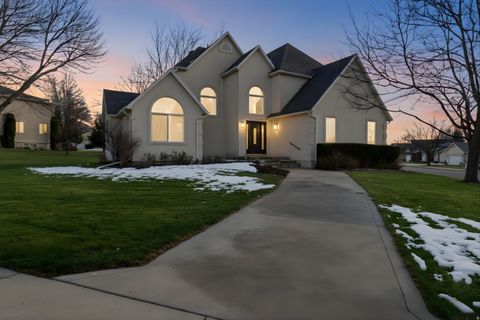 Tiny photo for 462 E 520 S, Smithfield, UT 84335 (MLS # 2135210)