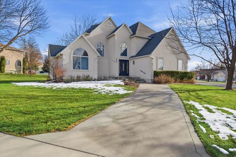 Photo of 462 E 520 S, Smithfield, UT 84335 (MLS # 2135210)