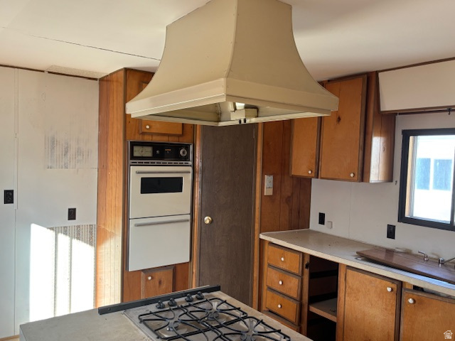 MILE HIGH VILLAGE - Residential