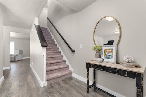 Tiny photo for 215 N 250 E, Salem, UT 84653 (MLS # 2148800)