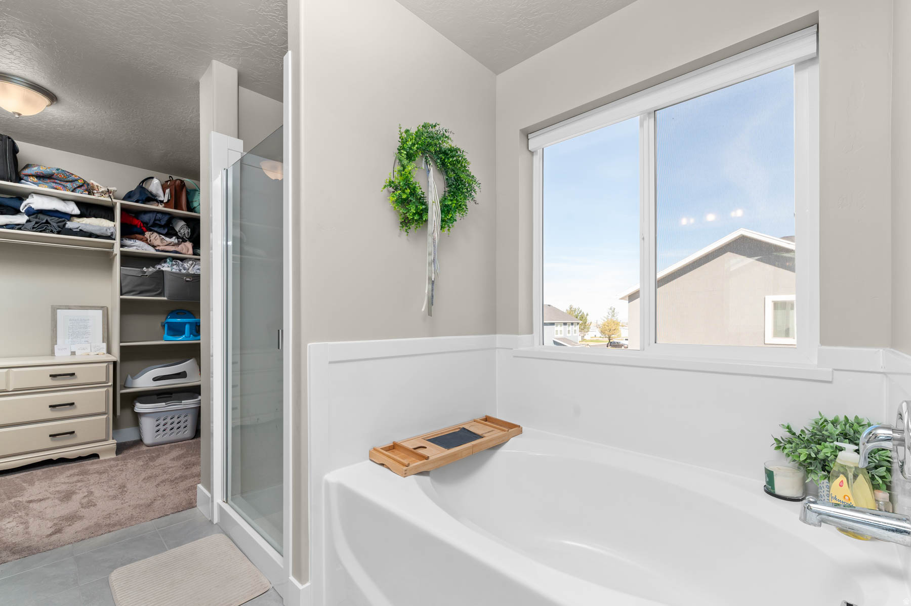 WOODLAND VIEW - Residential