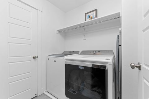 Tiny photo for 215 N 250 E, Salem, UT 84653 (MLS # 2148800)