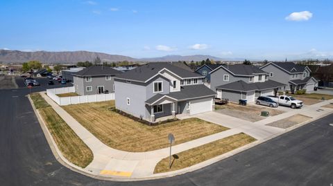Tiny photo for 215 N 250 E, Salem, UT 84653 (MLS # 2148800)