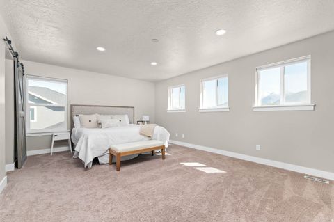 Tiny photo for 215 N 250 E, Salem, UT 84653 (MLS # 2148800)