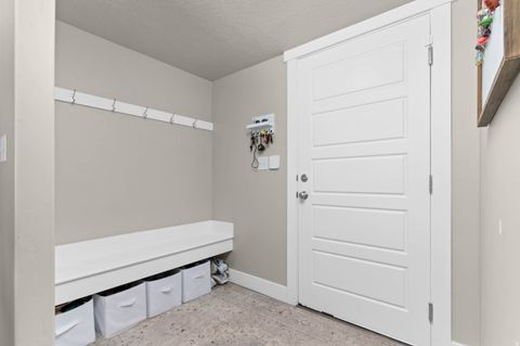 Tiny photo for 215 N 250 E, Salem, UT 84653 (MLS # 2148800)