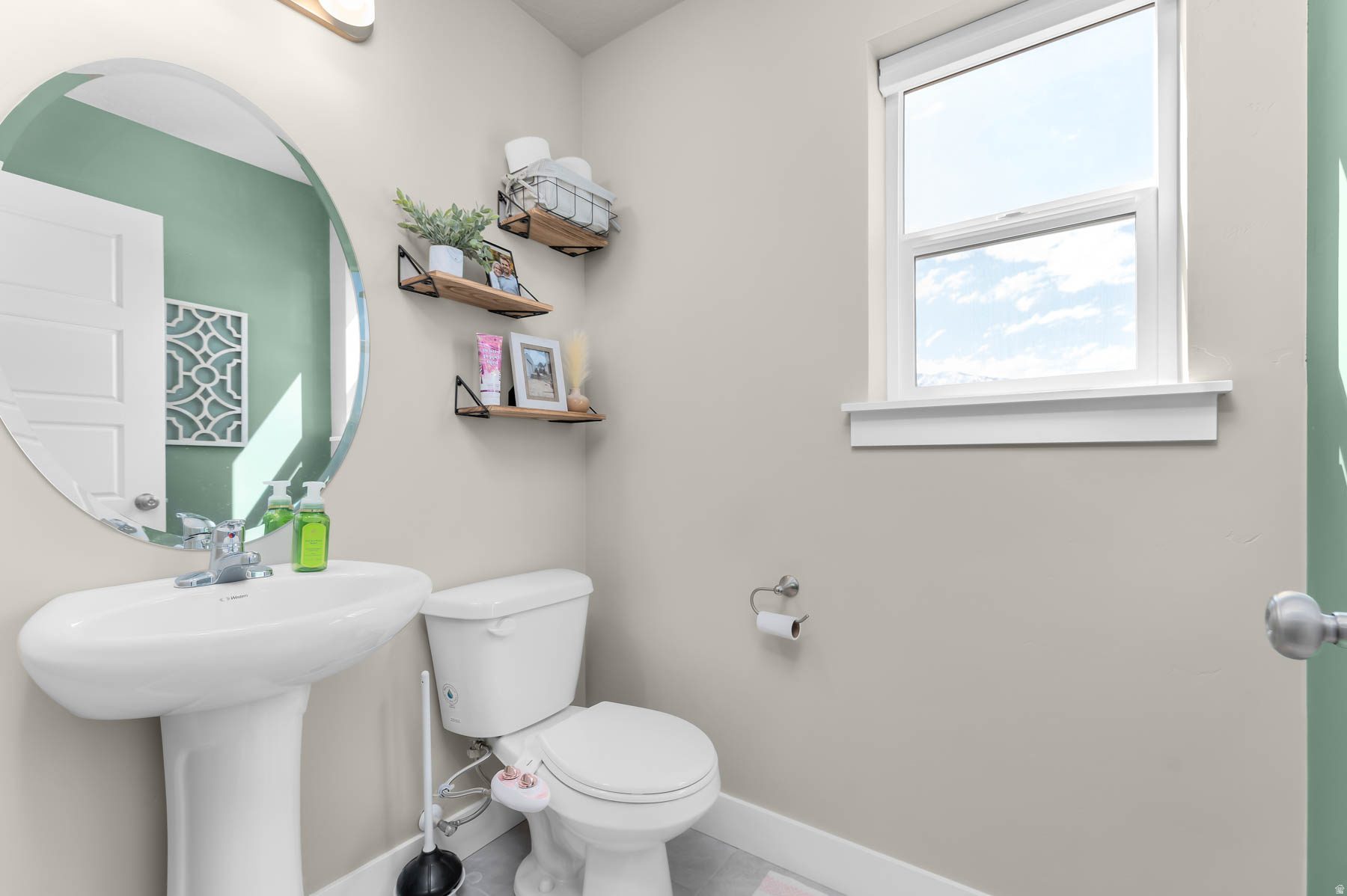 WOODLAND VIEW - Residential