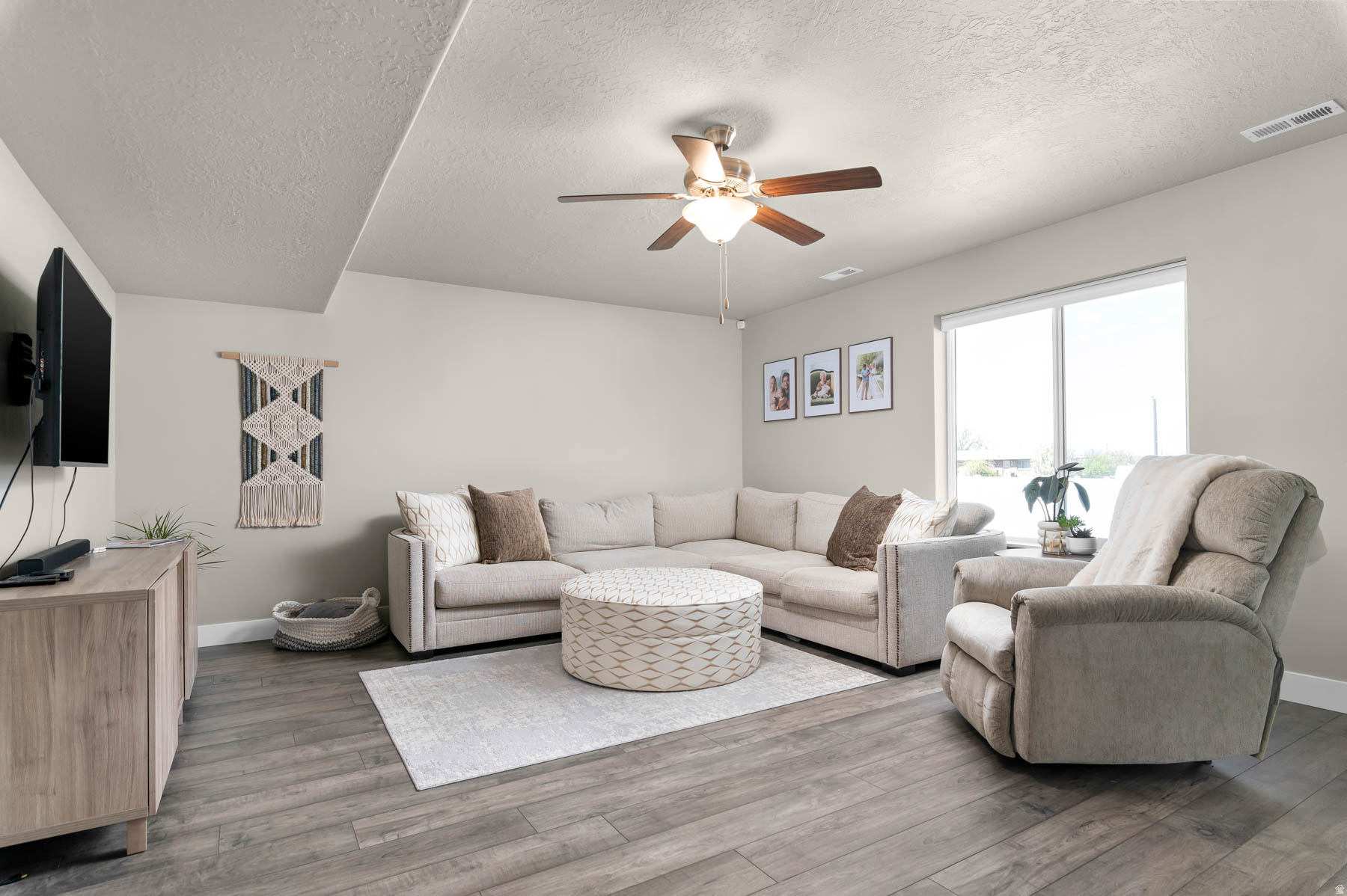 WOODLAND VIEW - Residential