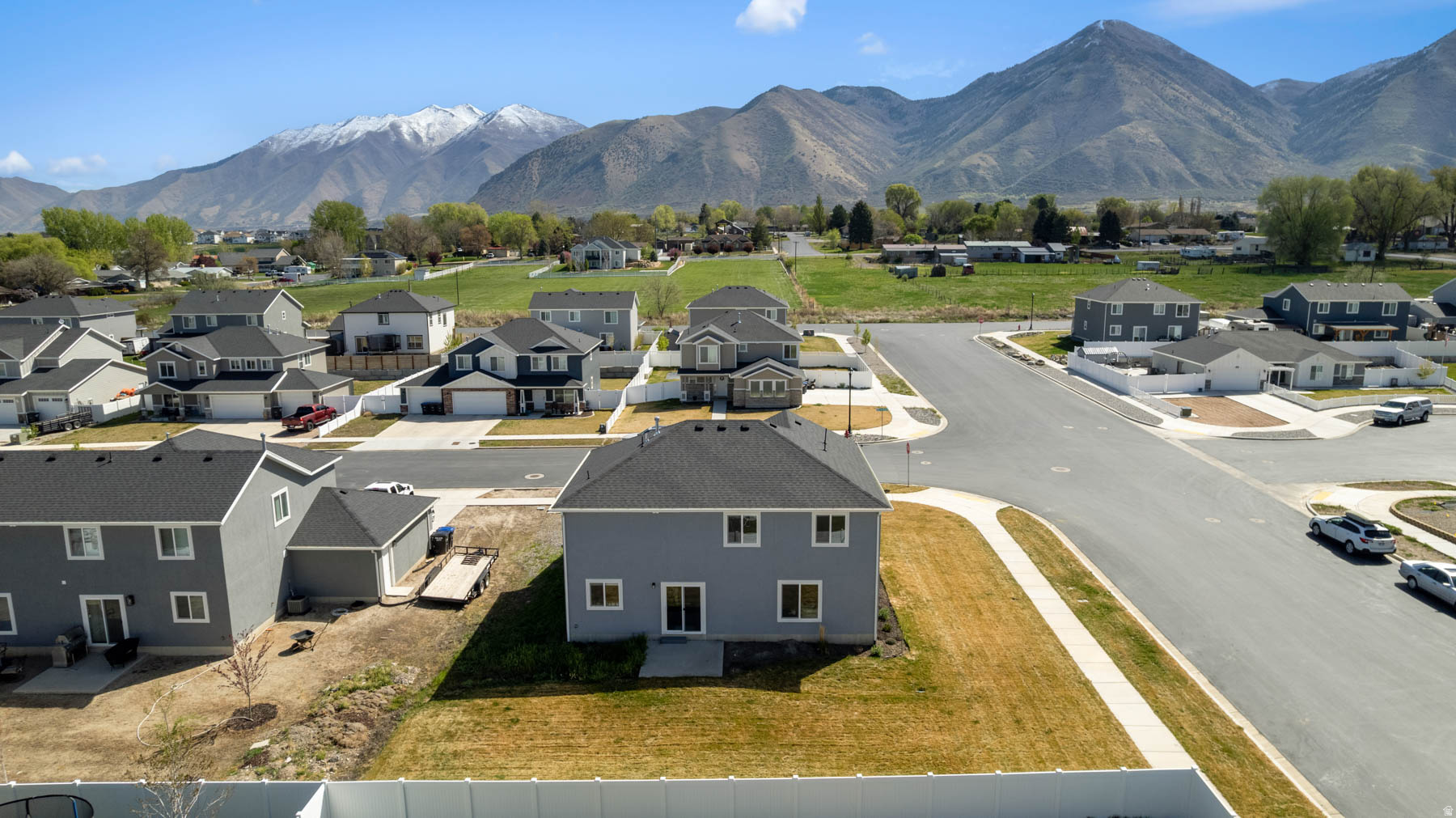 WOODLAND VIEW - Residential