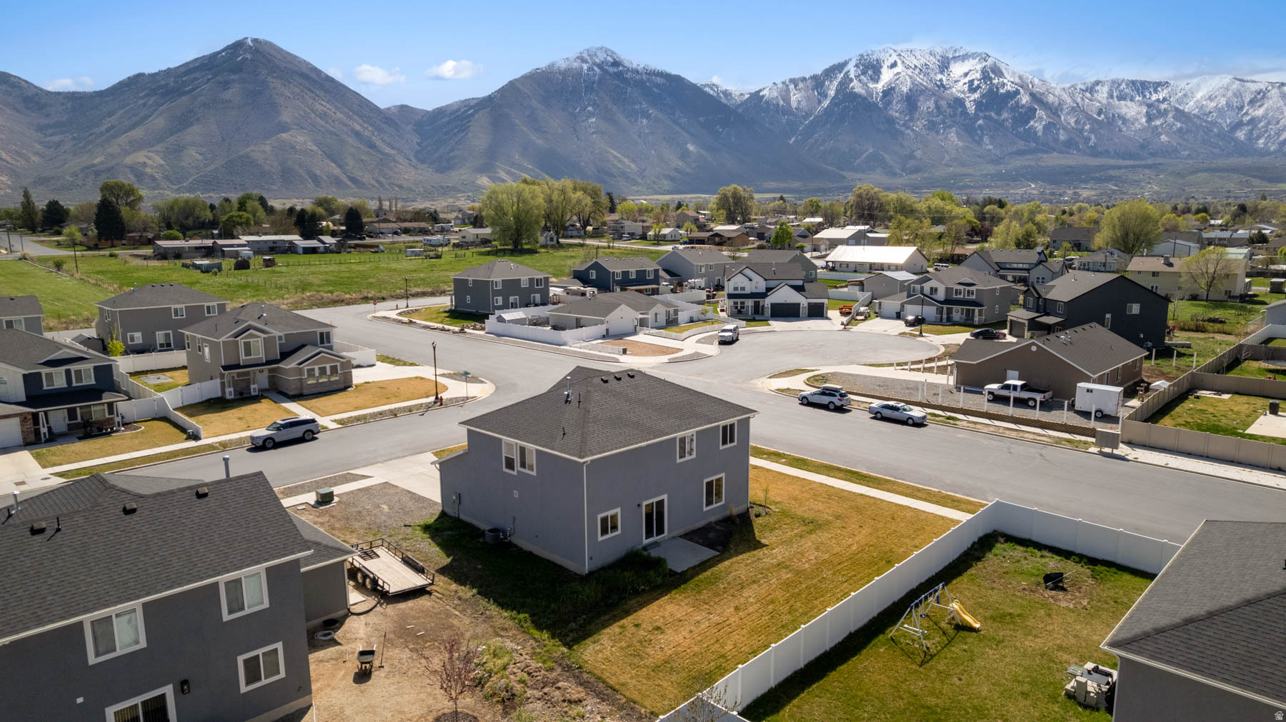 WOODLAND VIEW - Residential