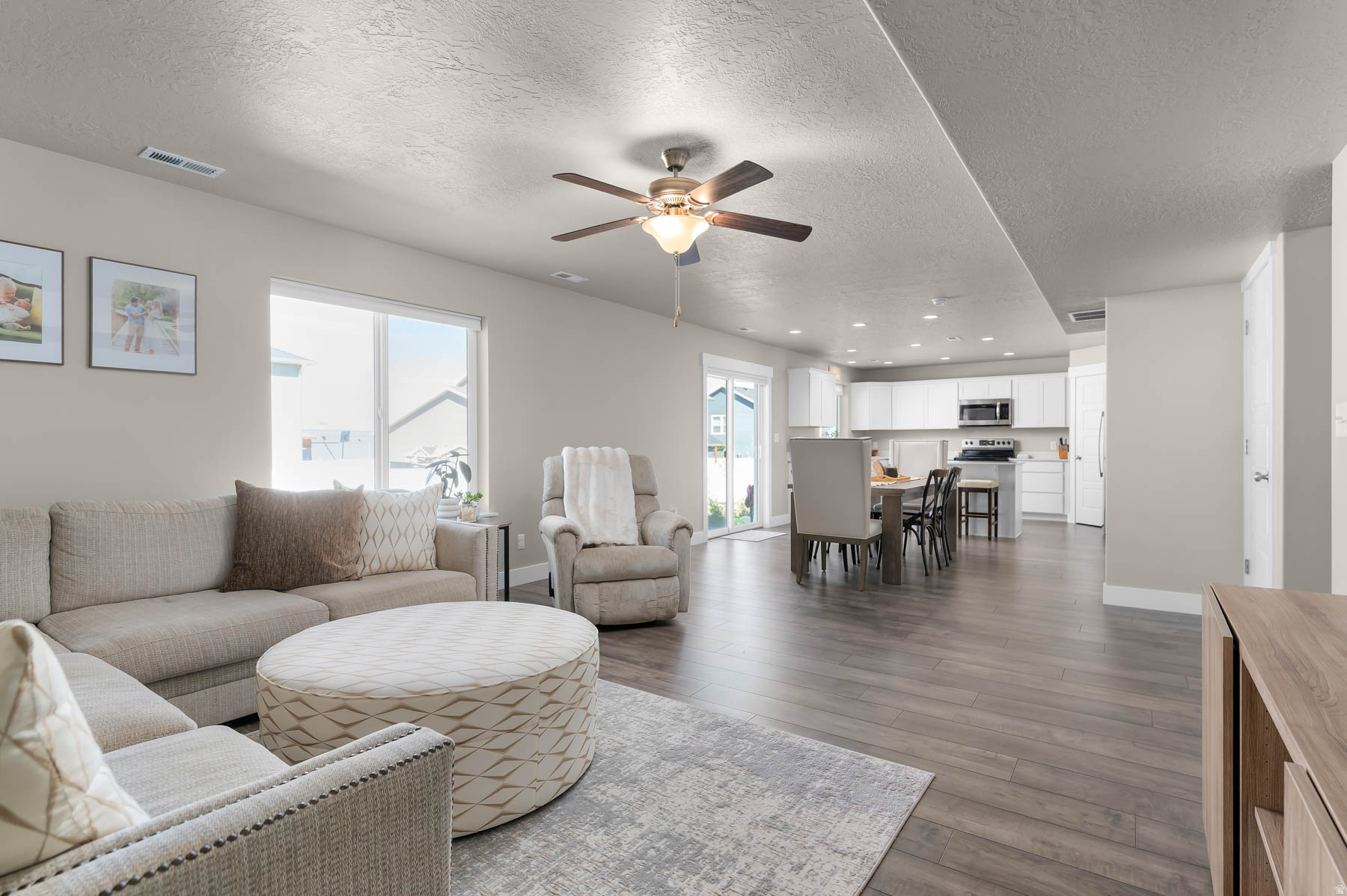 WOODLAND VIEW - Residential