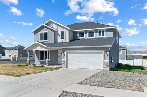 Tiny photo for 215 N 250 E, Salem, UT 84653 (MLS # 2148800)