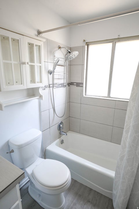 Tiny photo for 956 N 1175 W, Clinton, UT 84015 (MLS # 2177950)