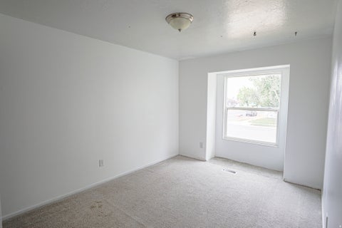 Tiny photo for 956 N 1175 W, Clinton, UT 84015 (MLS # 2177950)