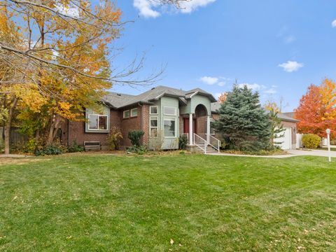 Photo of 1422 E CHERRY CANYON WAY, Draper, UT 84020 (MLS # 2122079)