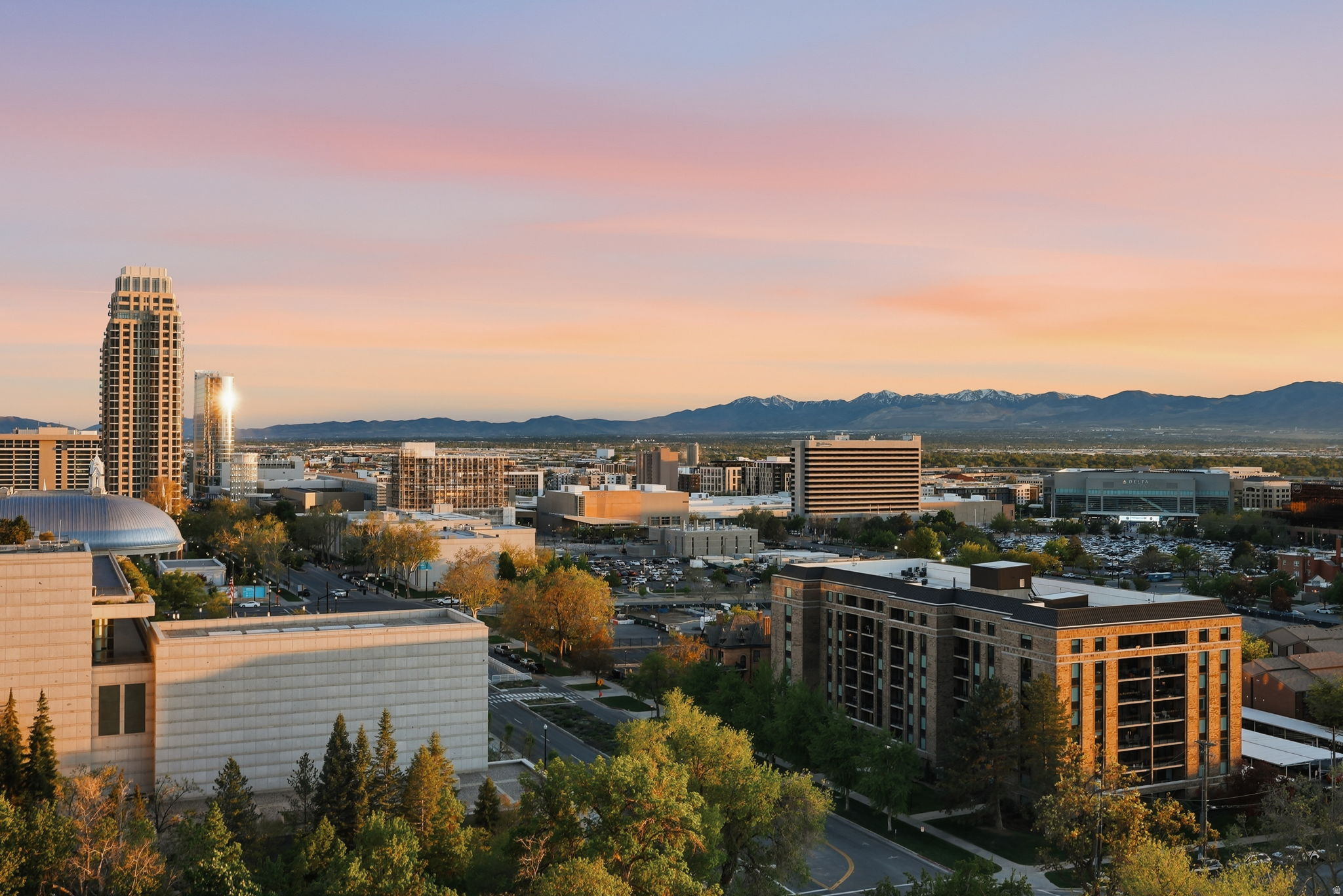 TREVI TOWERS CONDM - Residential